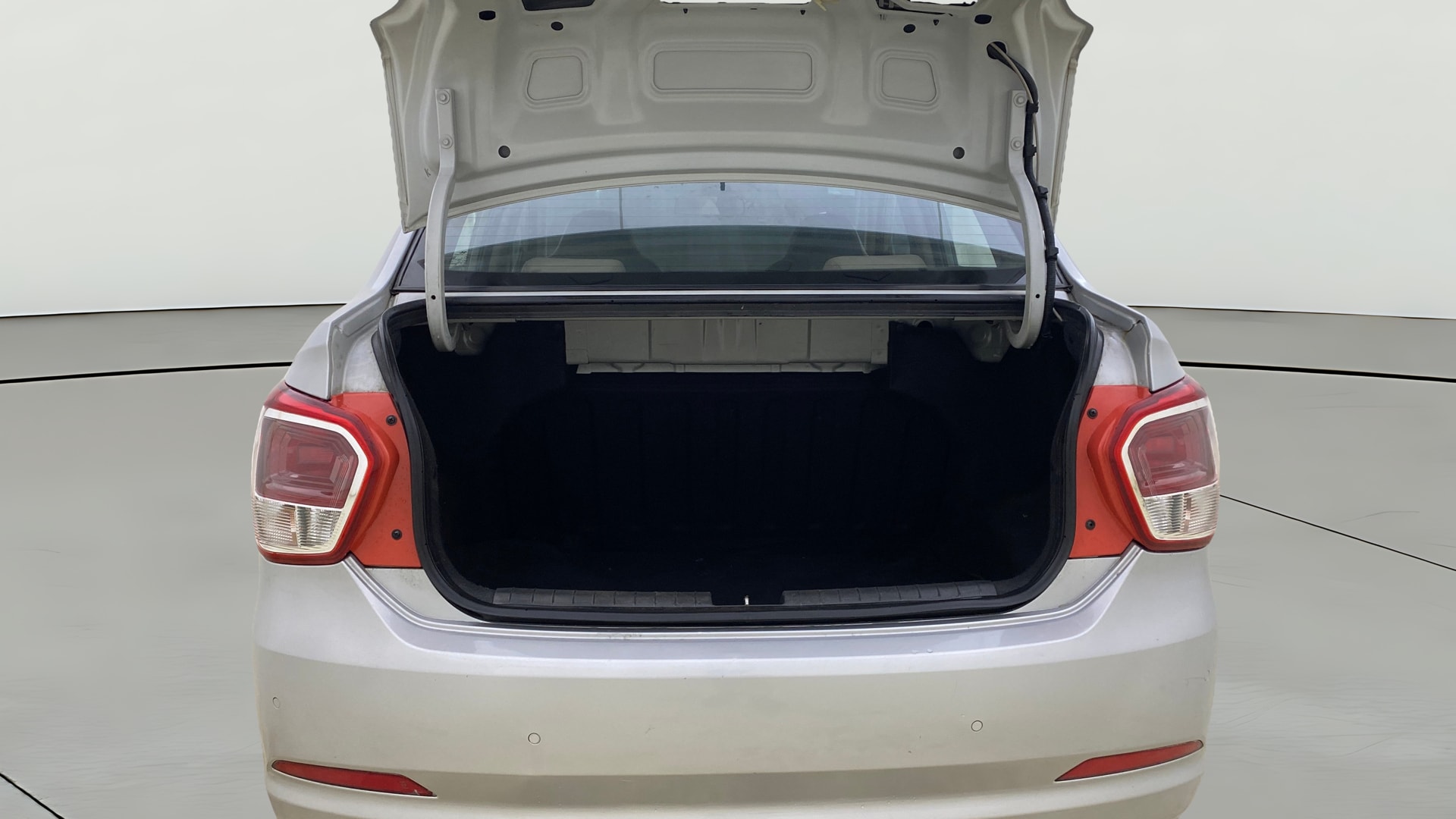 View 2015 Hyundai Xcent S Petrol Image 36 Used 2015 Hyundai Xcent S Petrol Image 36