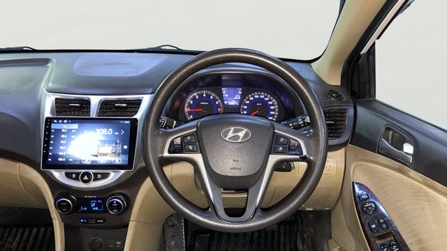 View Hyundai Verna Image 20 Used Hyundai Verna Image 20