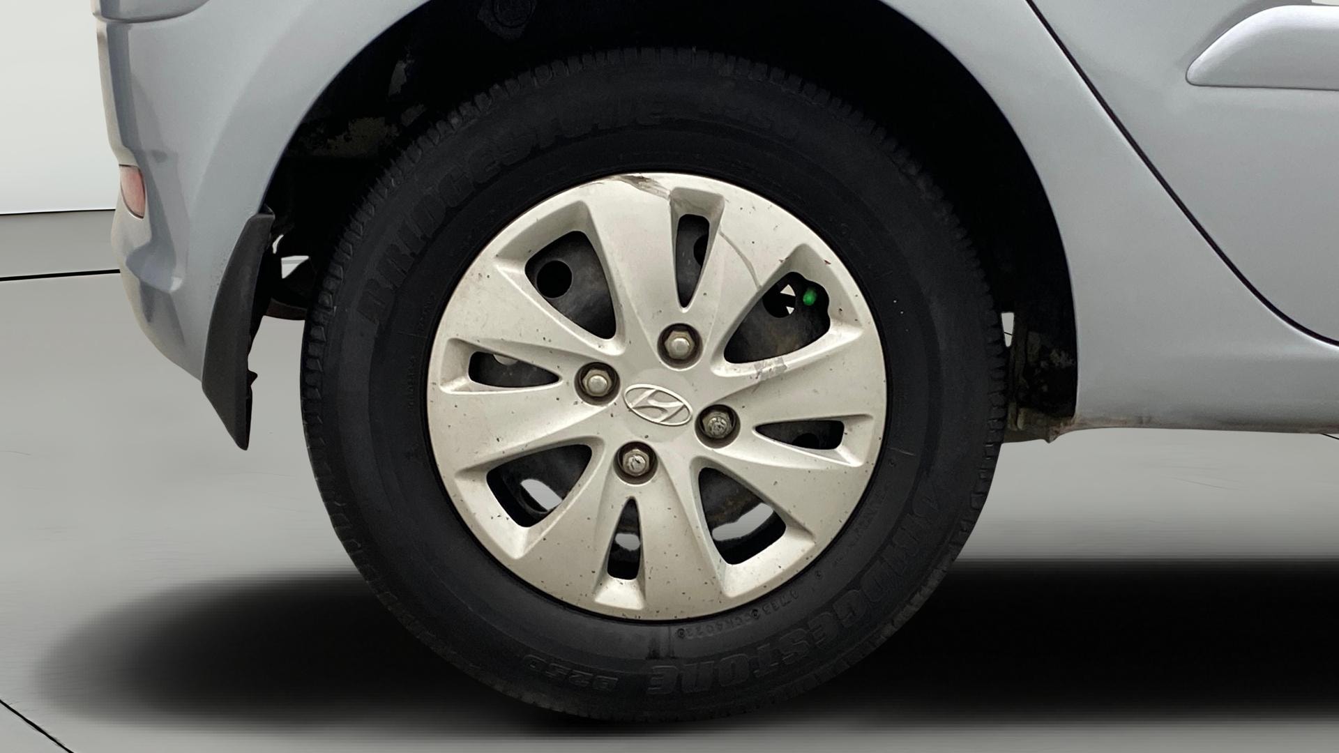 View 2013 Hyundai i10 1.2 Sportz AT Image 23 Used 2013 Hyundai i10 1.2 Sportz AT Image 23