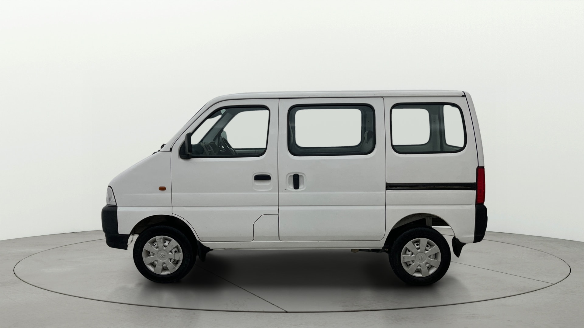 View 2023 Maruti Suzuki 1000 Base Variant Image 5 Used 2023 Maruti Suzuki 1000 Base Variant Image 5