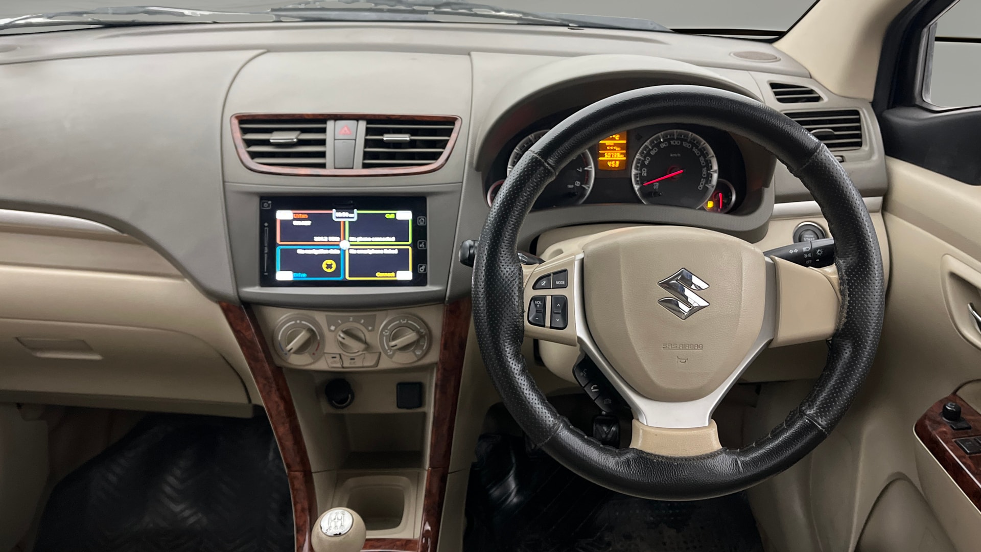 View 2018 Maruti Suzuki 1000 Base Variant Image 21 Used 2018 Maruti Suzuki 1000 Base Variant Image 21