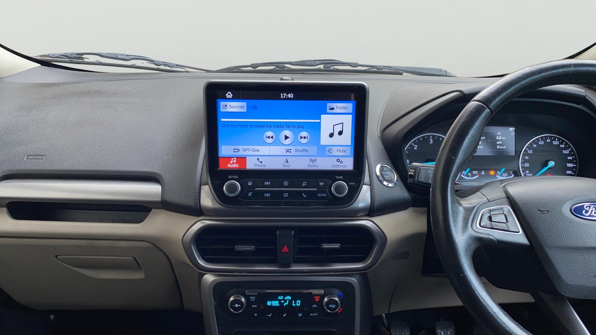 View 2020 Ford EcoSport 1.5 TDCi Diesel Ambiente BS IV Image 17 Used 2020 Ford EcoSport 1.5 TDCi Diesel Ambiente BS IV Image 17