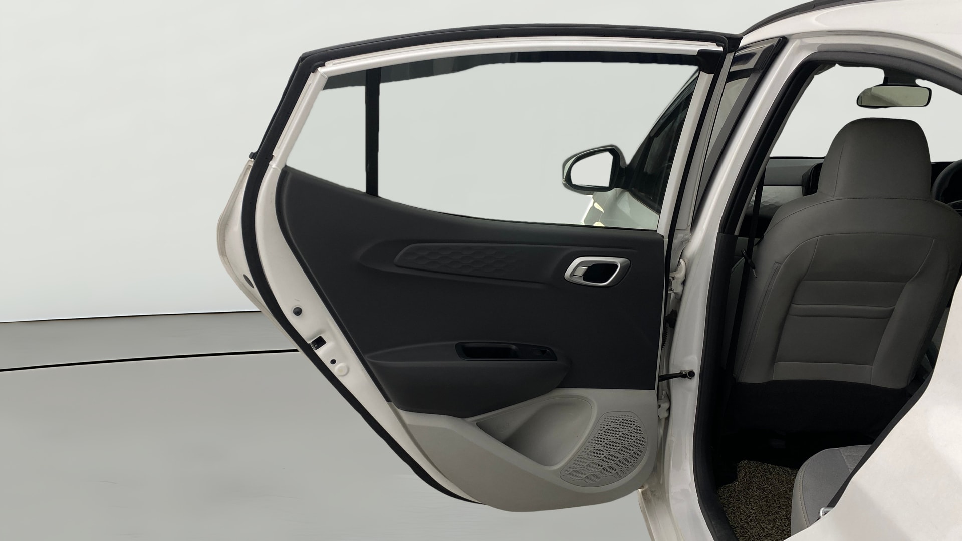 View 2024 Hyundai Grand i10 Nios Sportz CNG Image 22 Used 2024 Hyundai Grand i10 Nios Sportz CNG Image 22