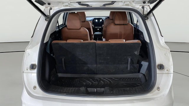 View MG Hector Plus Image 43 Used MG Hector Plus Image 43