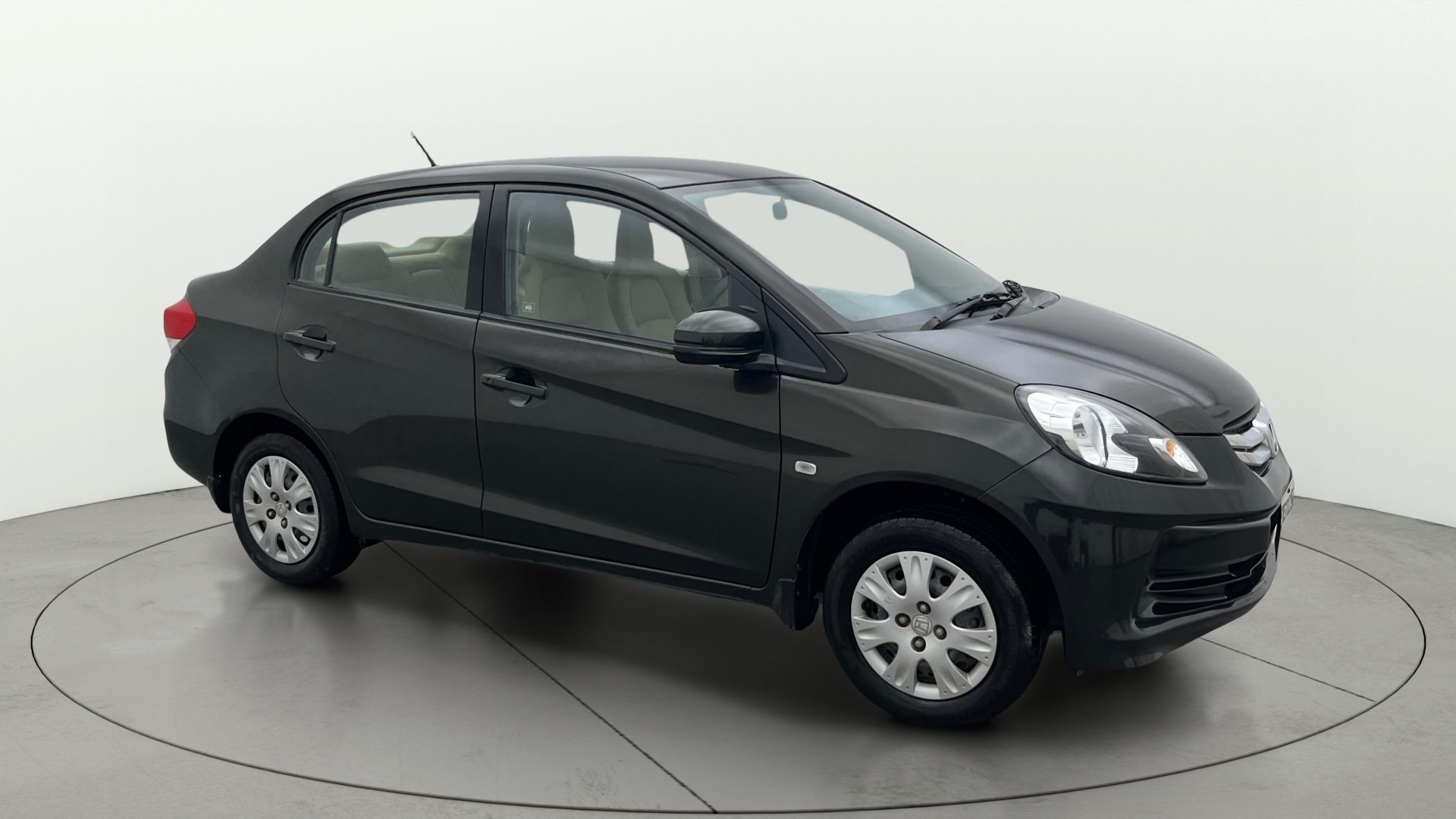 View 2015 Honda Amaze E MT Petrol BS IV Image 35 Used 2015 Honda Amaze E MT Petrol BS IV Image 35