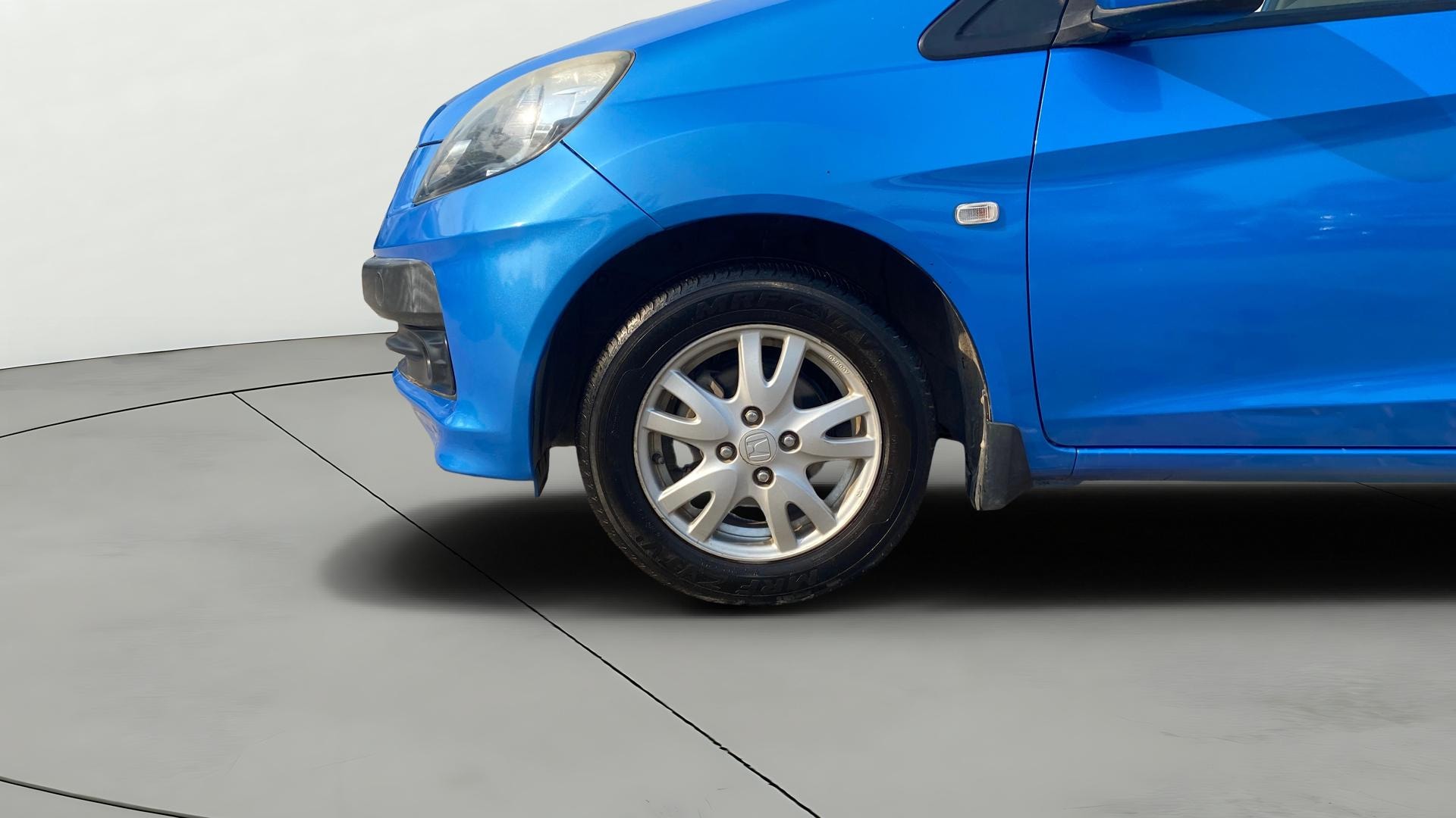 View 2013 Honda Brio V MT Image 27 Used 2013 Honda Brio V MT Image 27