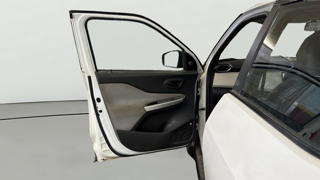 View Nissan Magnite Image 31 Used Nissan Magnite Image 31