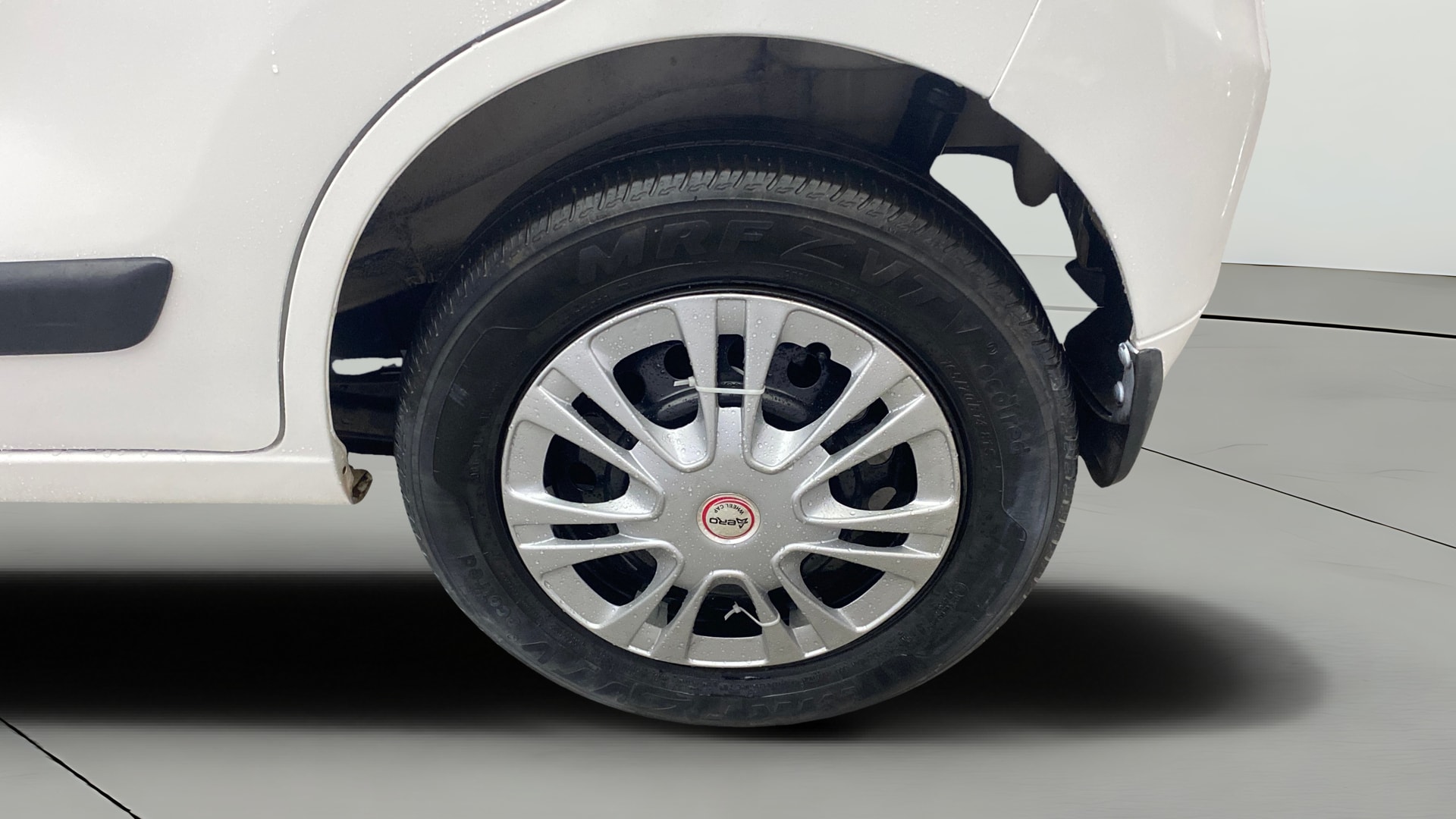 View 2017 Maruti Suzuki 1000 Base Variant Image 11 Used 2017 Maruti Suzuki 1000 Base Variant Image 11