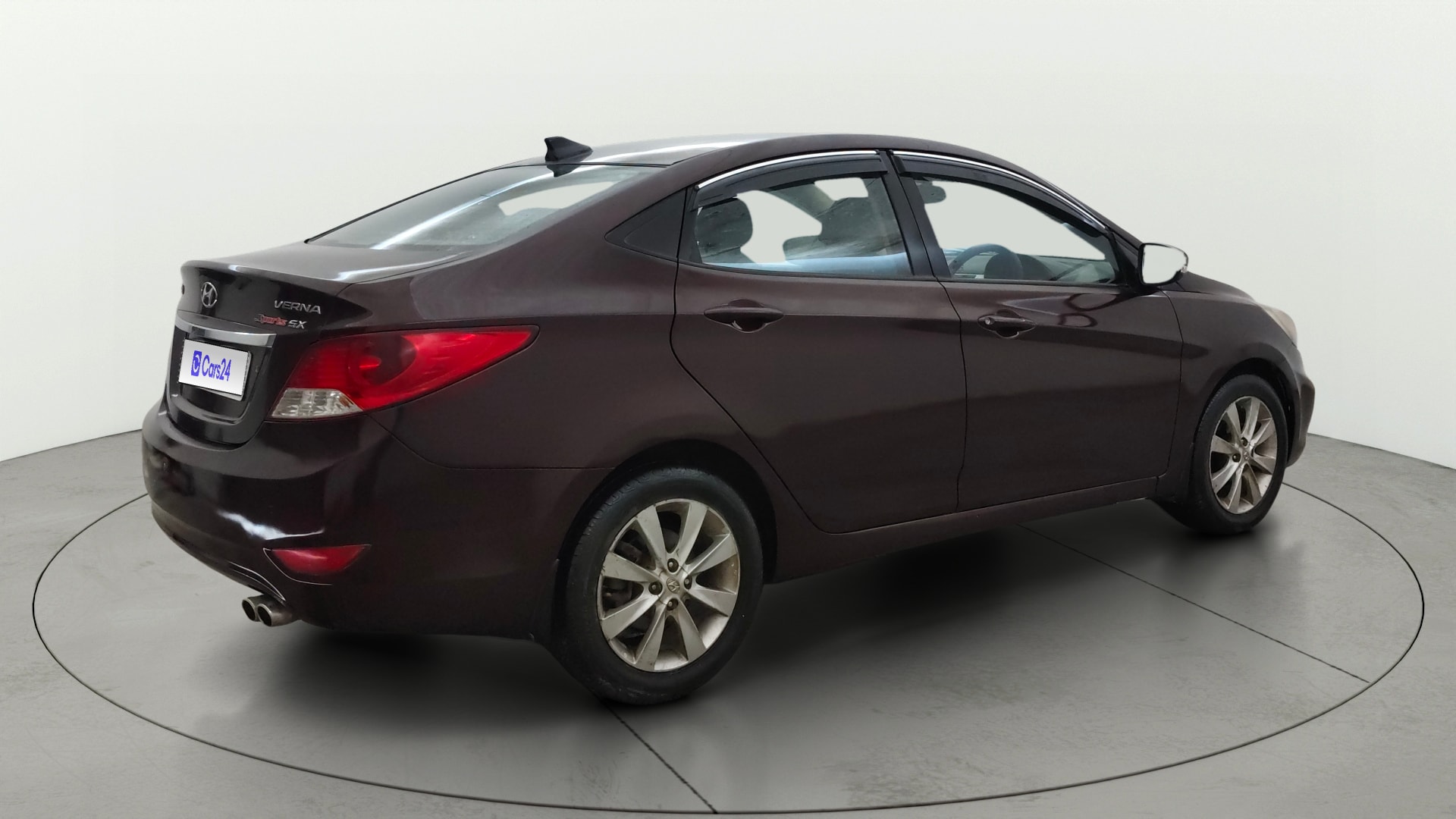 View 2013 Hyundai Fluidic Verna 1.6 VTVT SX Image 42 Used 2013 Hyundai Fluidic Verna 1.6 VTVT SX Image 42