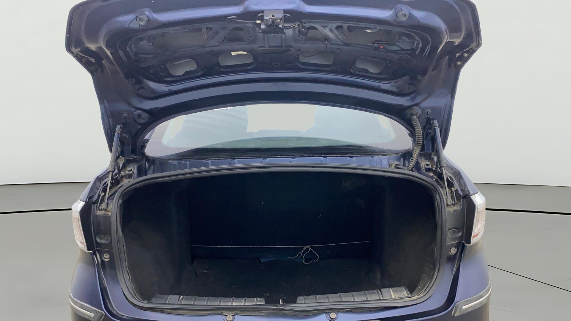 View 2019 Tata Tigor XE Diesel Image 36 Used 2019 Tata Tigor XE Diesel Image 36