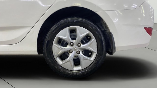 View Hyundai Verna Image 8 Used Hyundai Verna Image 8