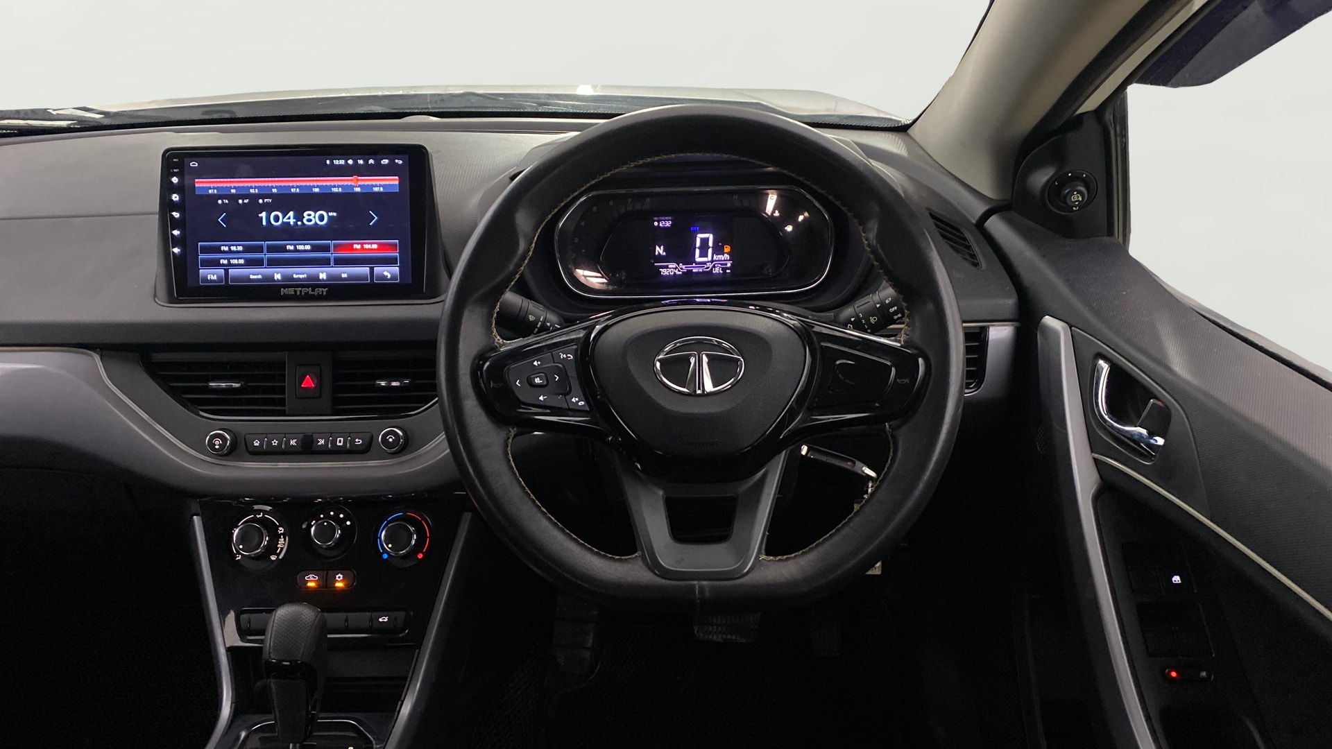 View 2021 Tata Nexon Revotron XE Image 20 Used 2021 Tata Nexon Revotron XE Image 20
