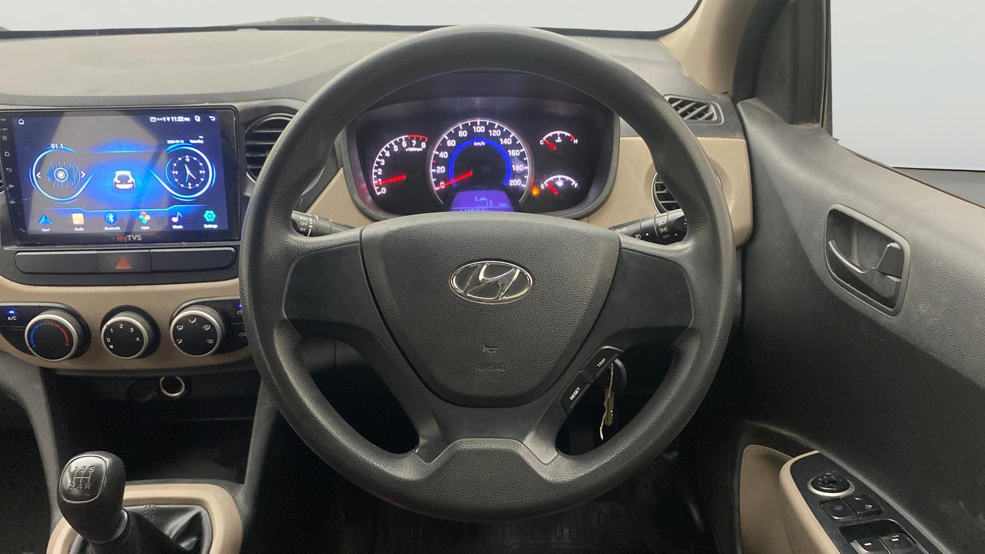 View 2017 Hyundai Grand i10 Magna 1.2 Kappa VTVT Image 20 Used 2017 Hyundai Grand i10 Magna 1.2 Kappa VTVT Image 20