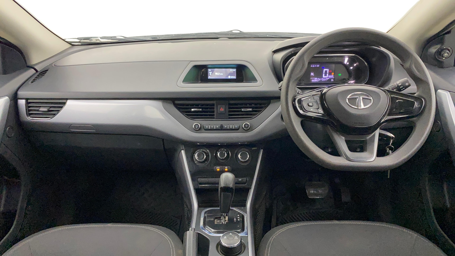 View 2020 Tata Nexon Revotron XE Image 15 Used 2020 Tata Nexon Revotron XE Image 15