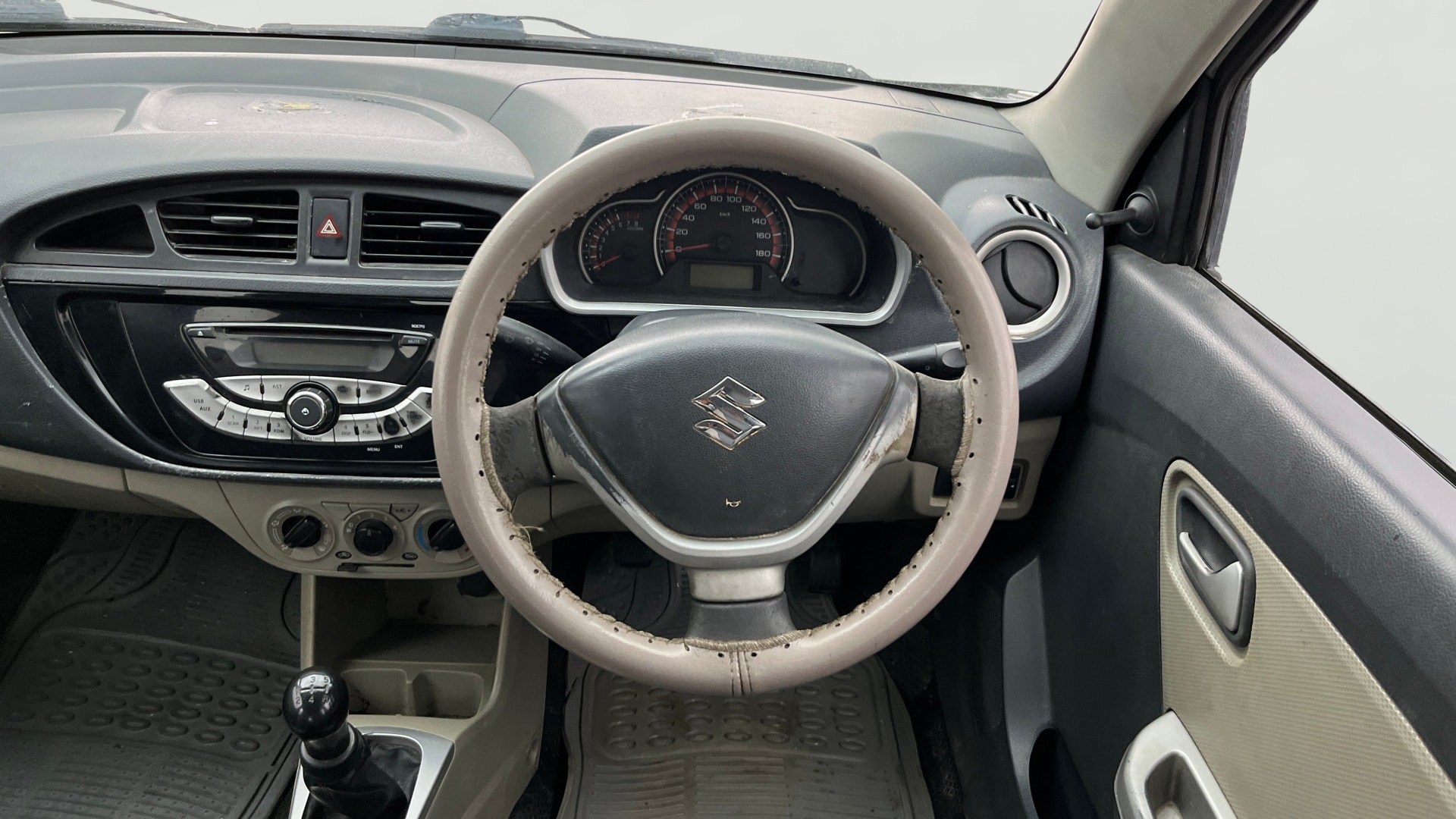 View 2015 Maruti Suzuki Alto K10 LX Image 20 Used 2015 Maruti Suzuki Alto K10 LX Image 20