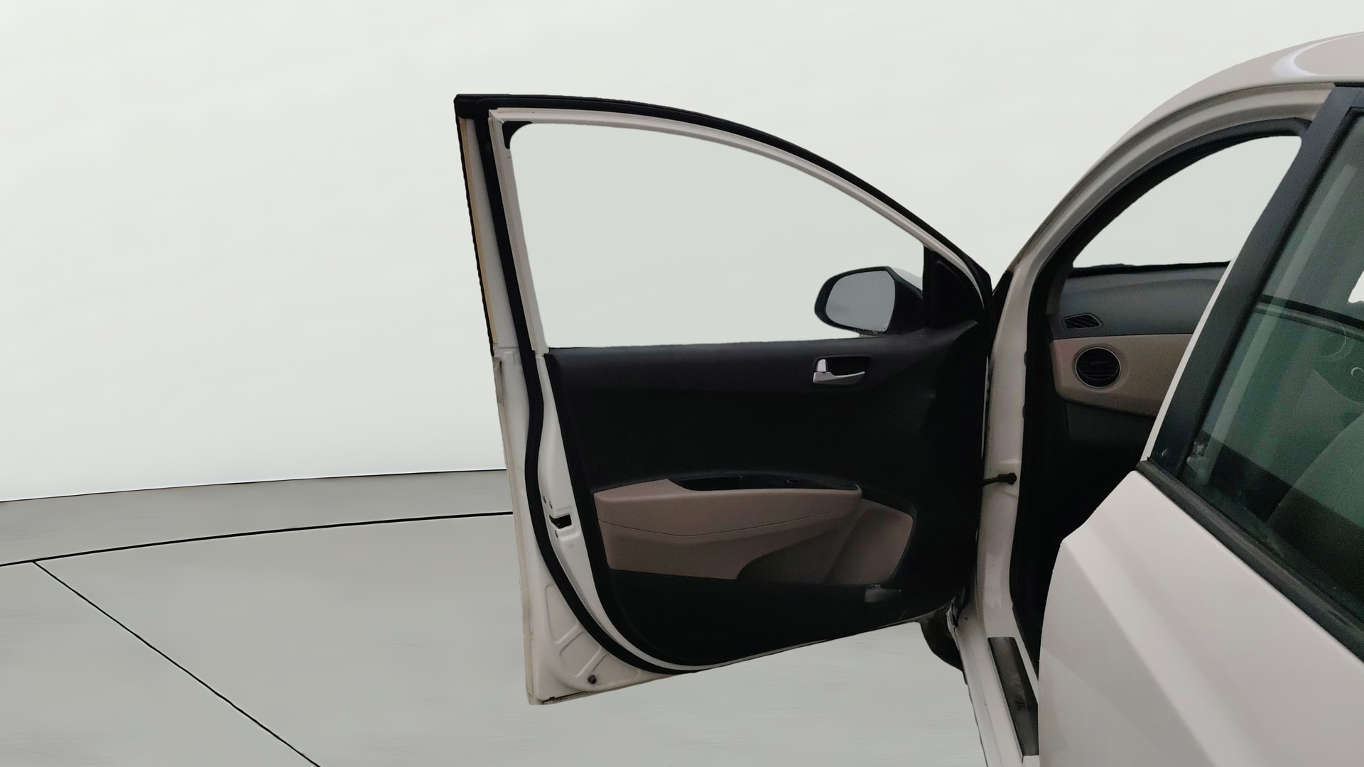 View 2014 Hyundai Xcent E Petrol Image 30 Used 2014 Hyundai Xcent E Petrol Image 30