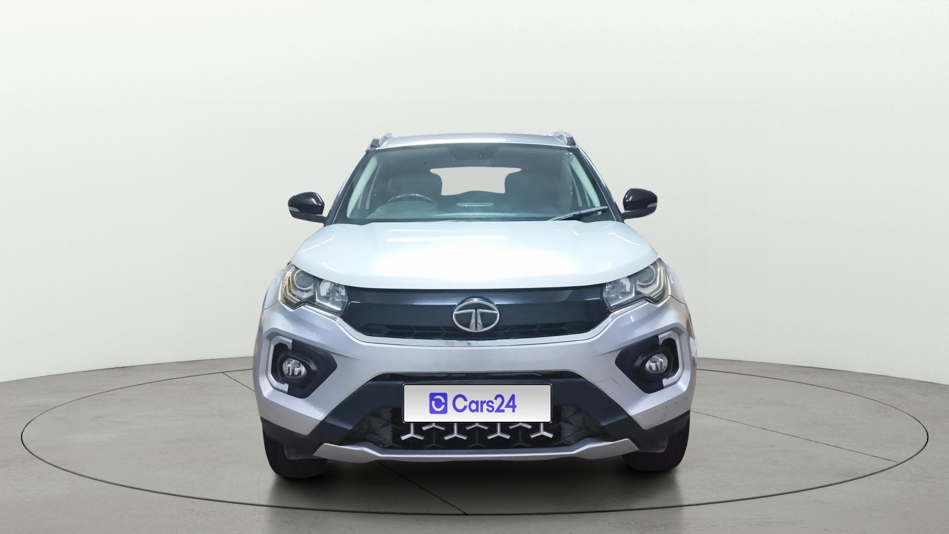 View 2020 Tata Nexon Revotron XE Image 1 Used 2020 Tata Nexon Revotron XE Image 1