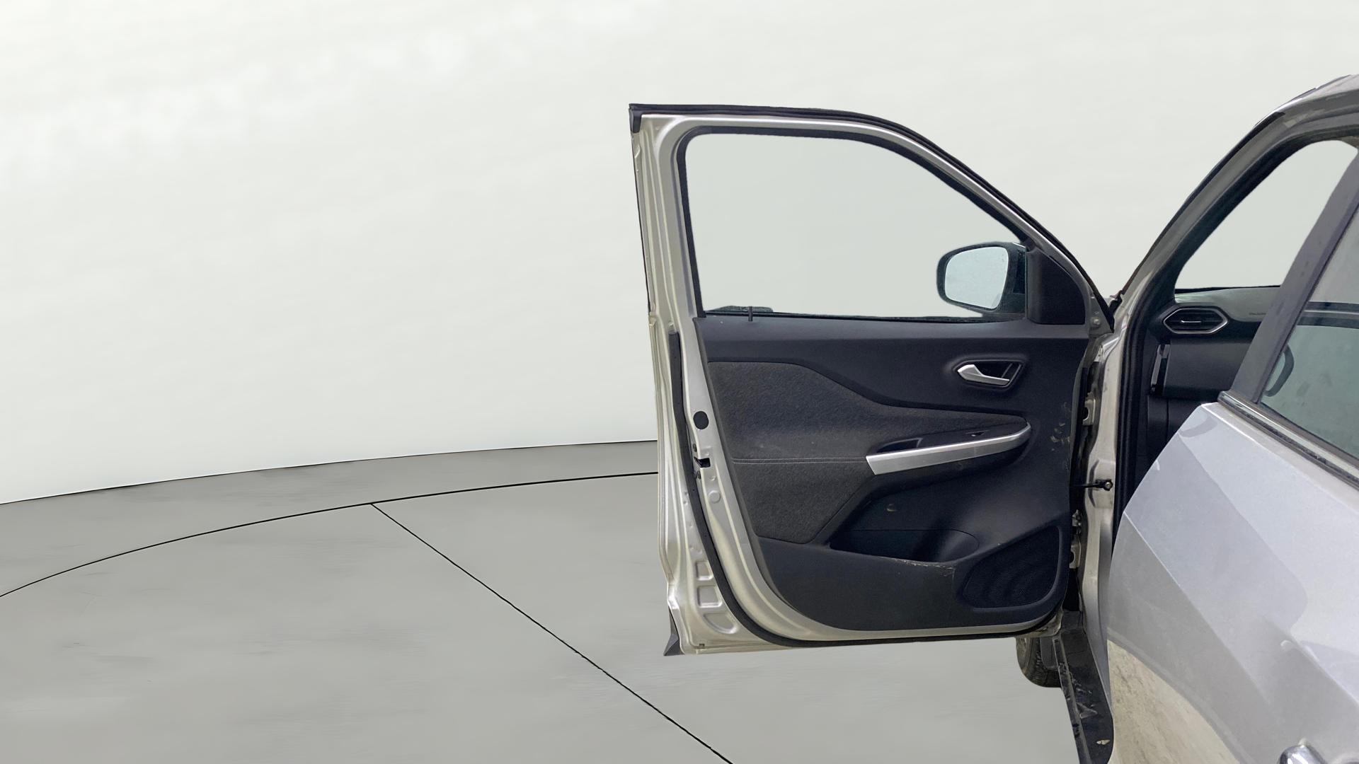 Used 2023 Nissan Magnite Used 2023 Nissan Magnite