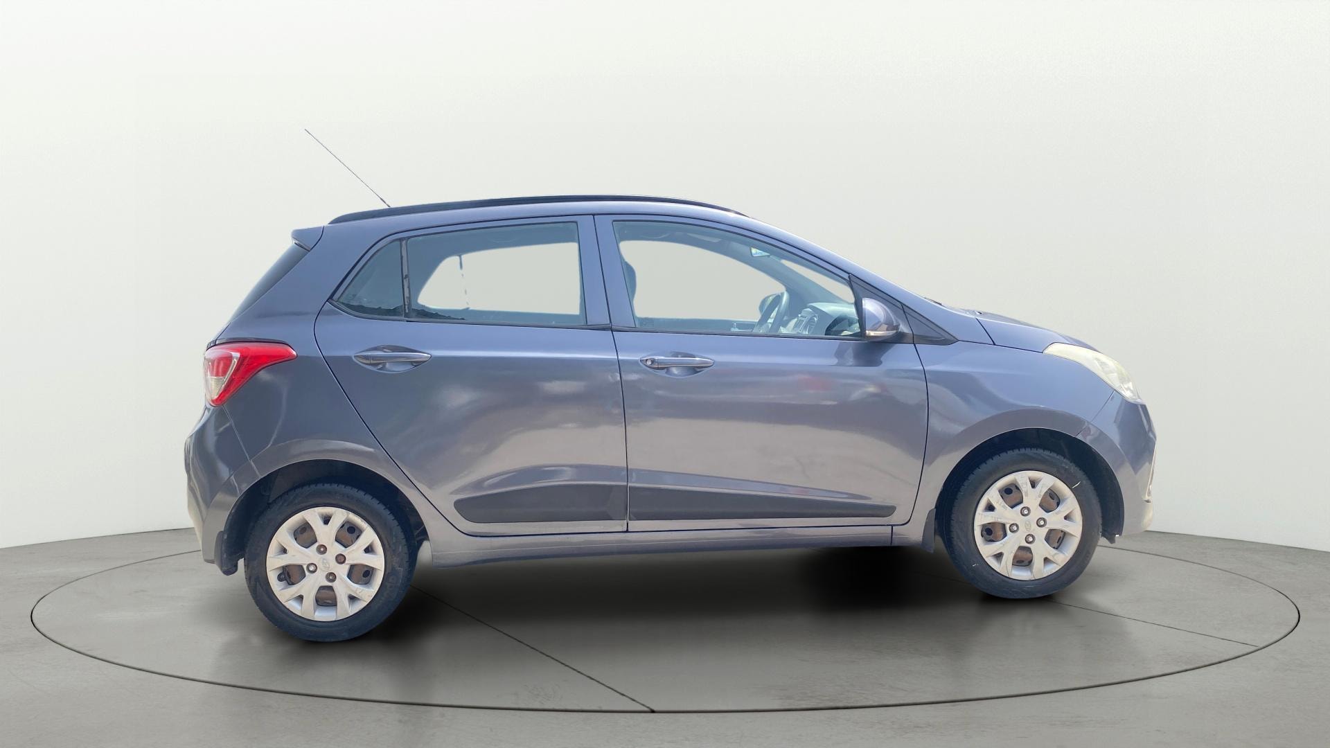 View 2016 Hyundai Grand i10 Sportz 1.2 Kappa Image 8 Used 2016 Hyundai Grand i10 Sportz 1.2 Kappa Image 8