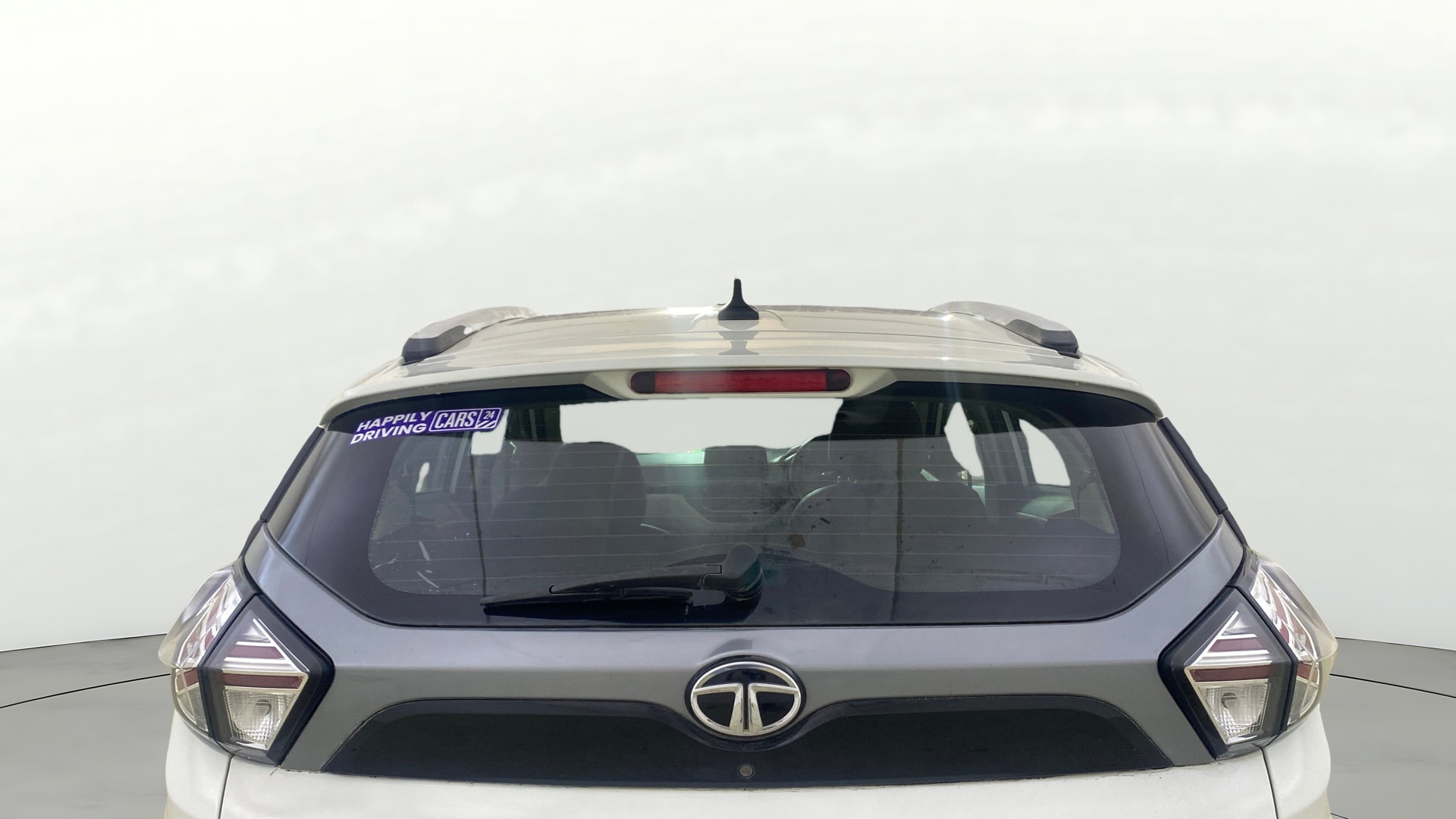 View 2021 Tata Nexon Revotron XE Image 4 Used 2021 Tata Nexon Revotron XE Image 4