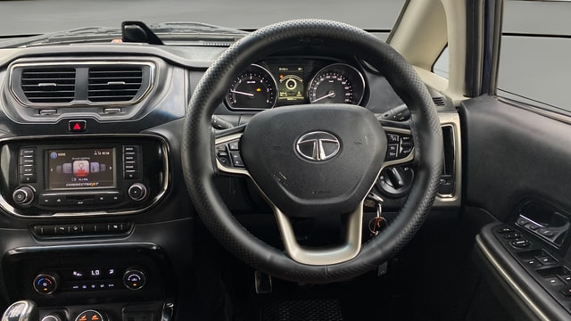 View Tata Hexa Image 14 Used Tata Hexa Image 14
