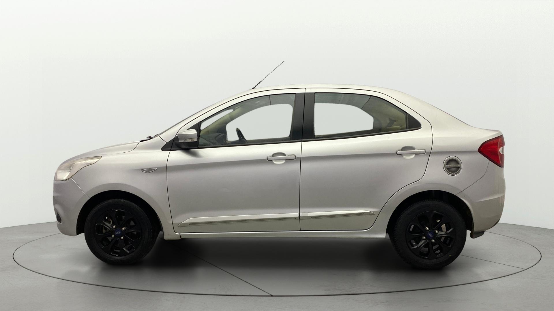 View 2016 Ford Figo Aspire 1.2P Ambiente MT BS IV Image 24 Used 2016 Ford Figo Aspire 1.2P Ambiente MT BS IV Image 24