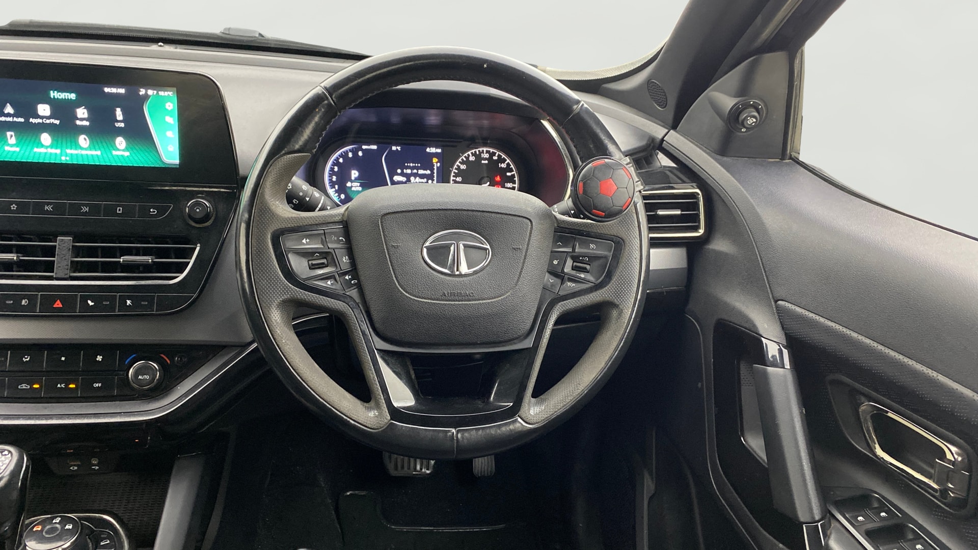 View 2021 Tata Harrier XE Image 13 Used 2021 Tata Harrier XE Image 13