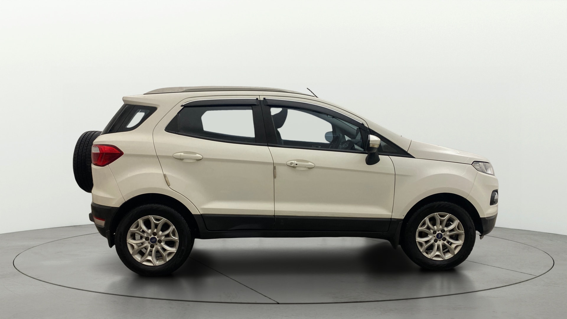View 2017 Ford EcoSport 1.5 TDCi Diesel Ambiente BS IV Image 8 Used 2017 Ford EcoSport 1.5 TDCi Diesel Ambiente BS IV Image 8