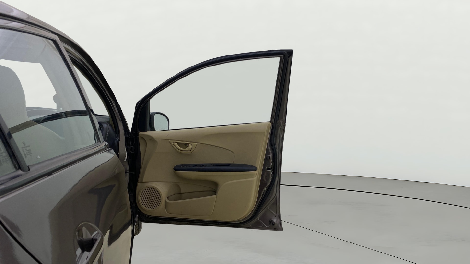 View 2014 Honda Amaze E MT Petrol BS IV Image 43 Used 2014 Honda Amaze E MT Petrol BS IV Image 43