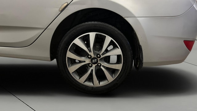 View Hyundai Fluidic Verna Image 11 Used Hyundai Fluidic Verna Image 11