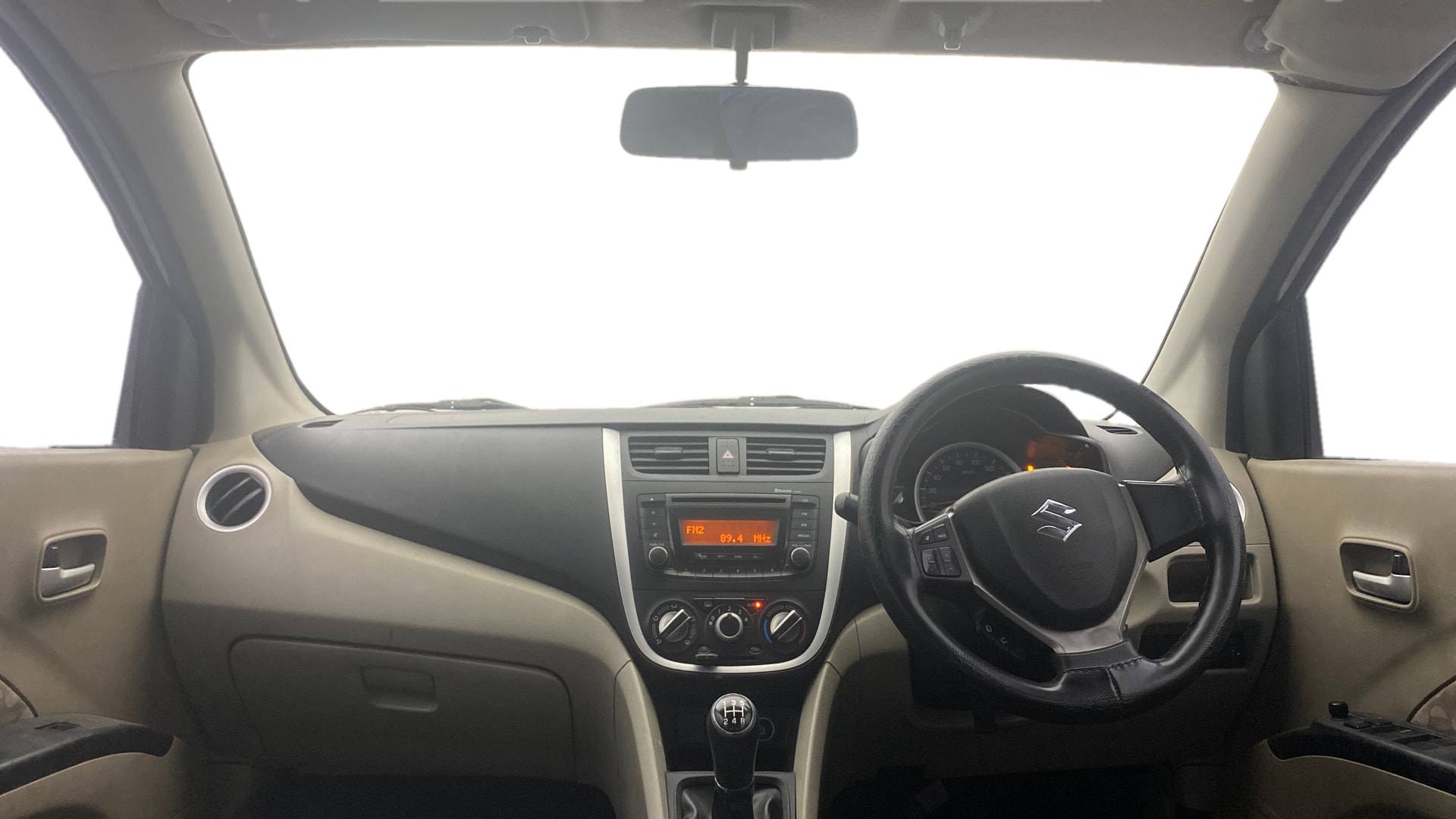 View 2017 Maruti Suzuki 1000 Base Variant Image 16 Used 2017 Maruti Suzuki 1000 Base Variant Image 16