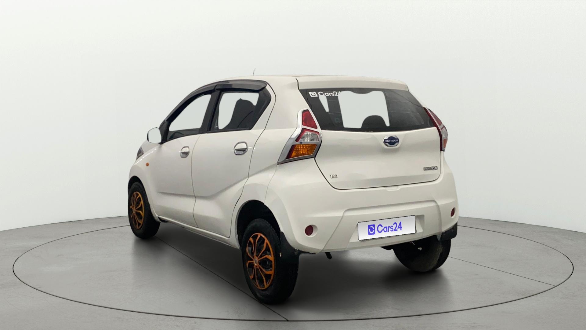 View 2020 Datsun Go T Image 2 Used 2020 Datsun Go T Image 2