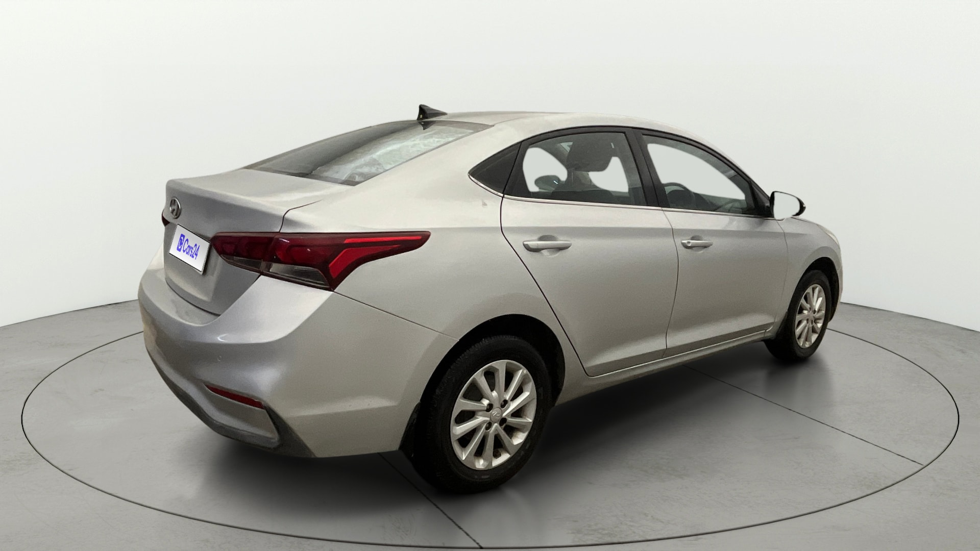 View 2017 Hyundai Verna 1.6 VTVT EX AT Image 42 Used 2017 Hyundai Verna 1.6 VTVT EX AT Image 42