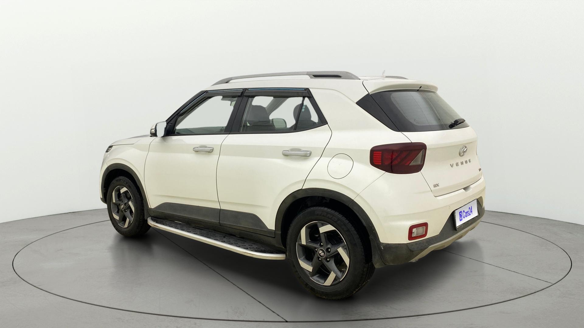 View 2020 Hyundai Venue SX (O) 1.0 iMT Petrol Image 2 Used 2020 Hyundai Venue SX (O) 1.0 iMT Petrol Image 2