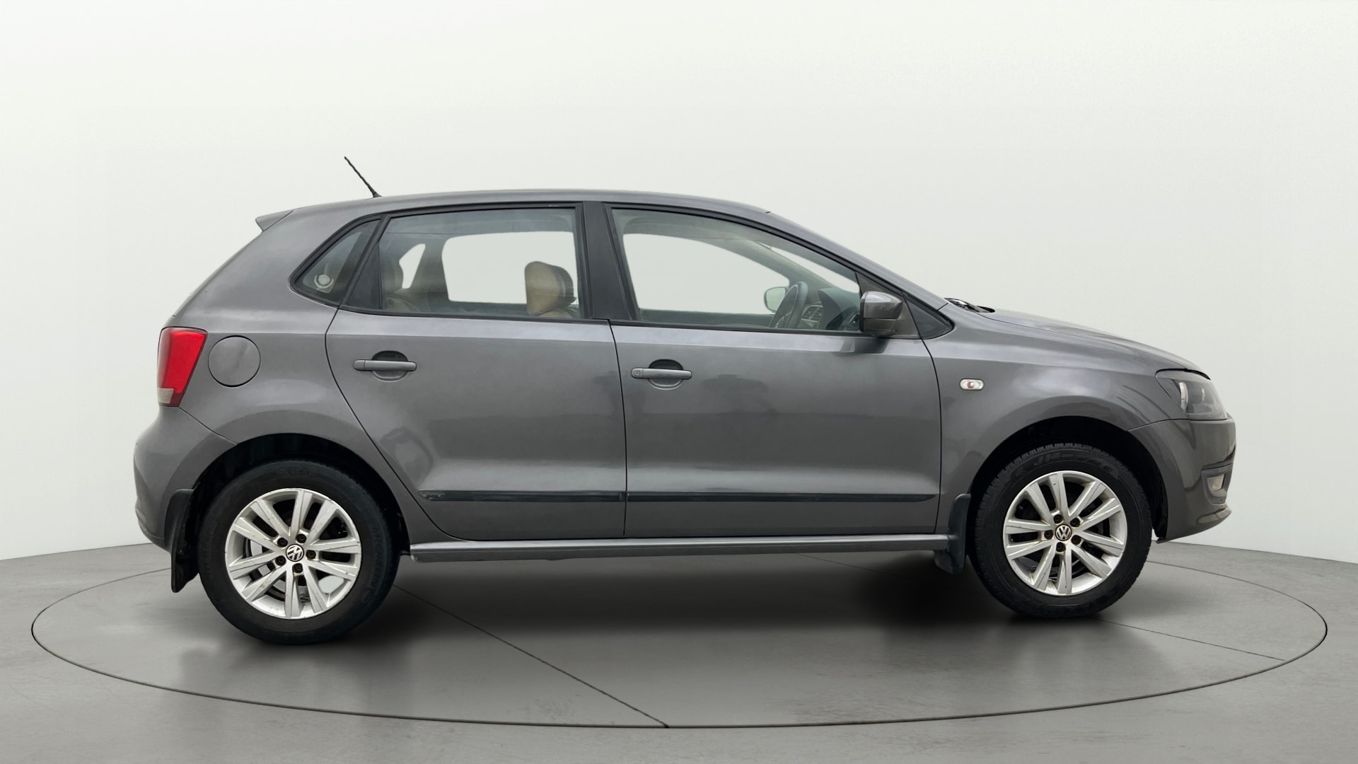 View 2013 Volkswagen Polo 1.2 Highline Diesel Image 8 Used 2013 Volkswagen Polo 1.2 Highline Diesel Image 8