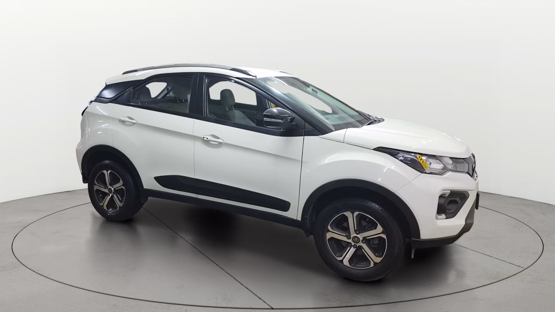 View 2022 Tata Nexon Revotron XZ Plus Image 13 Used 2022 Tata Nexon Revotron XZ Plus Image 13