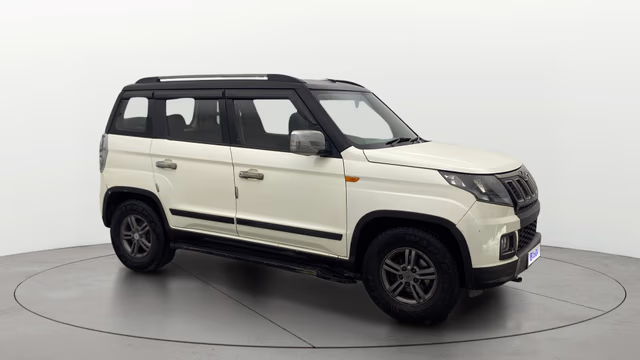 View Mahindra TUV300 Image 36 Used Mahindra TUV300 Image 36