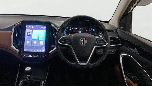 View MG Hector Plus Image 20 Used MG Hector Plus Image 20