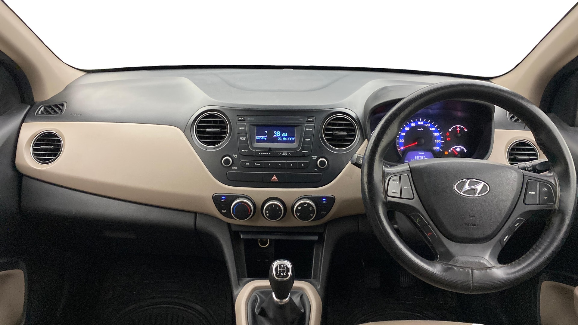 View 2017 Hyundai Xcent SX Petrol Image 15 Used 2017 Hyundai Xcent SX Petrol Image 15