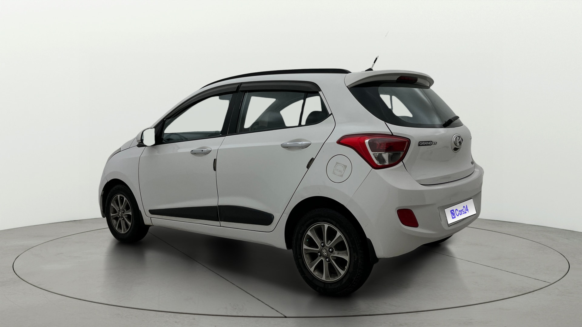 View 2014 Hyundai Grand i10 1.1 Asta Diesel Image 2 Used 2014 Hyundai Grand i10 1.1 Asta Diesel Image 2