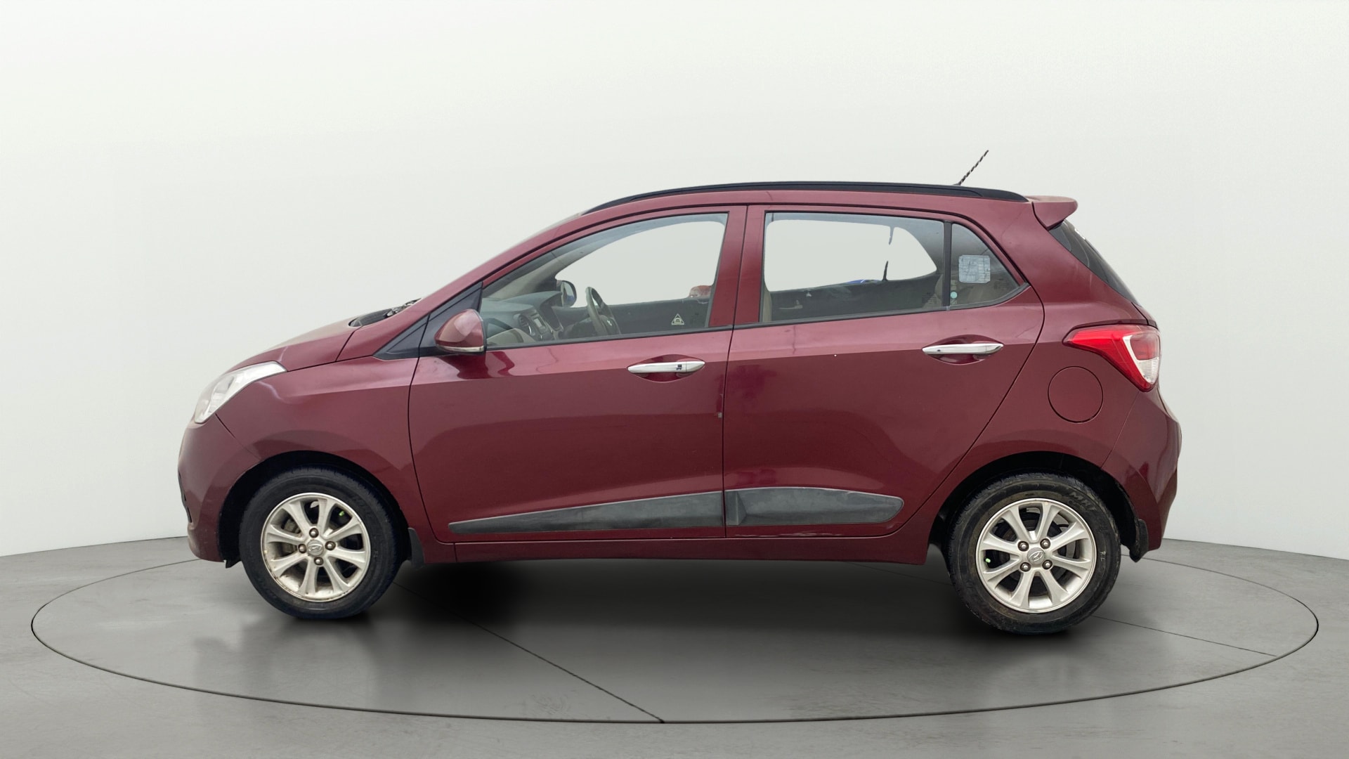 View 2015 Hyundai Grand i10 1.2 Asta Petrol Image 5 Used 2015 Hyundai Grand i10 1.2 Asta Petrol Image 5
