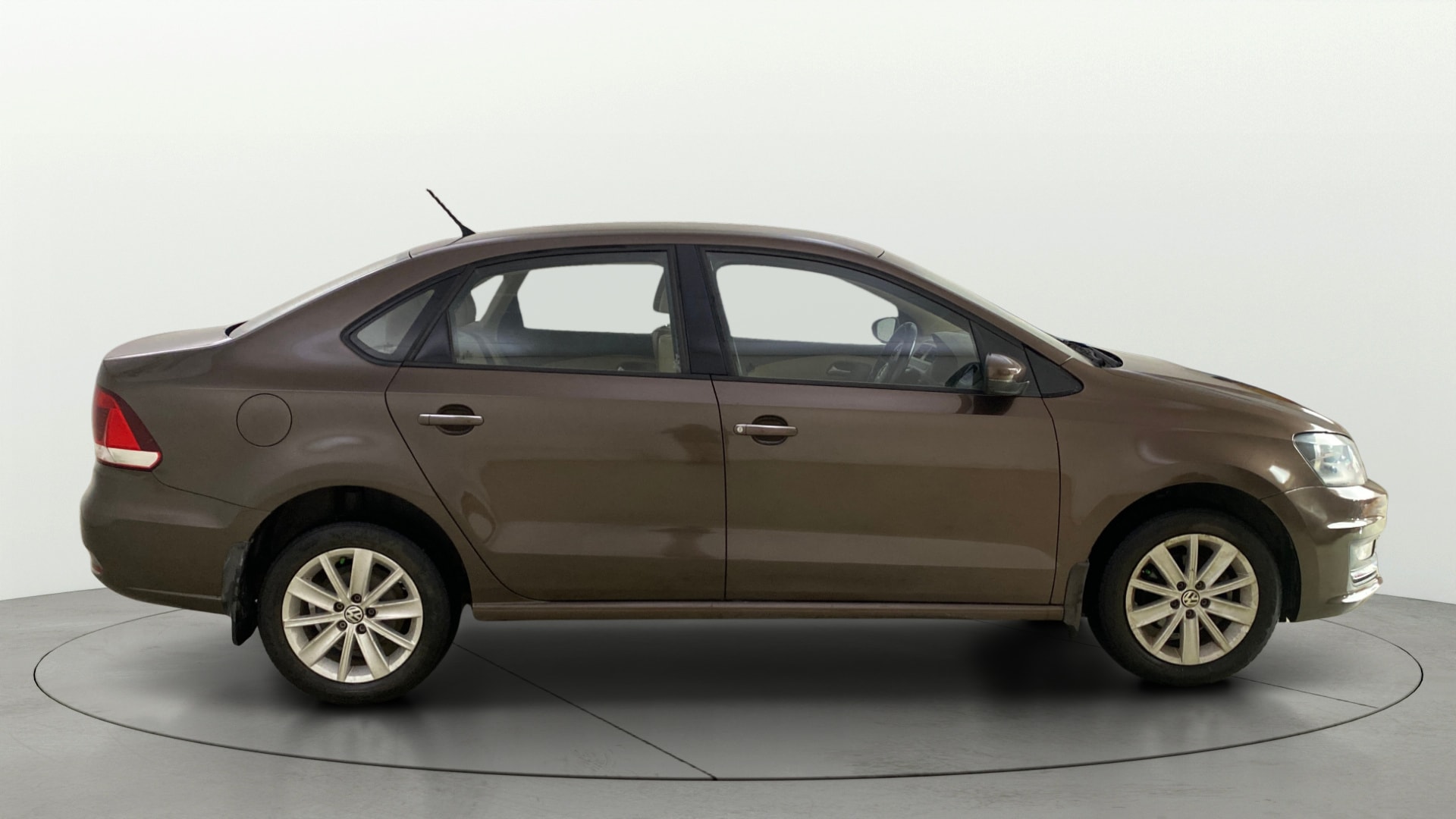 View 2016 Volkswagen Vento 1.2 L TSI Comfortline Petrol AT Image 8 Used 2016 Volkswagen Vento 1.2 L TSI Comfortline Petrol AT Image 8