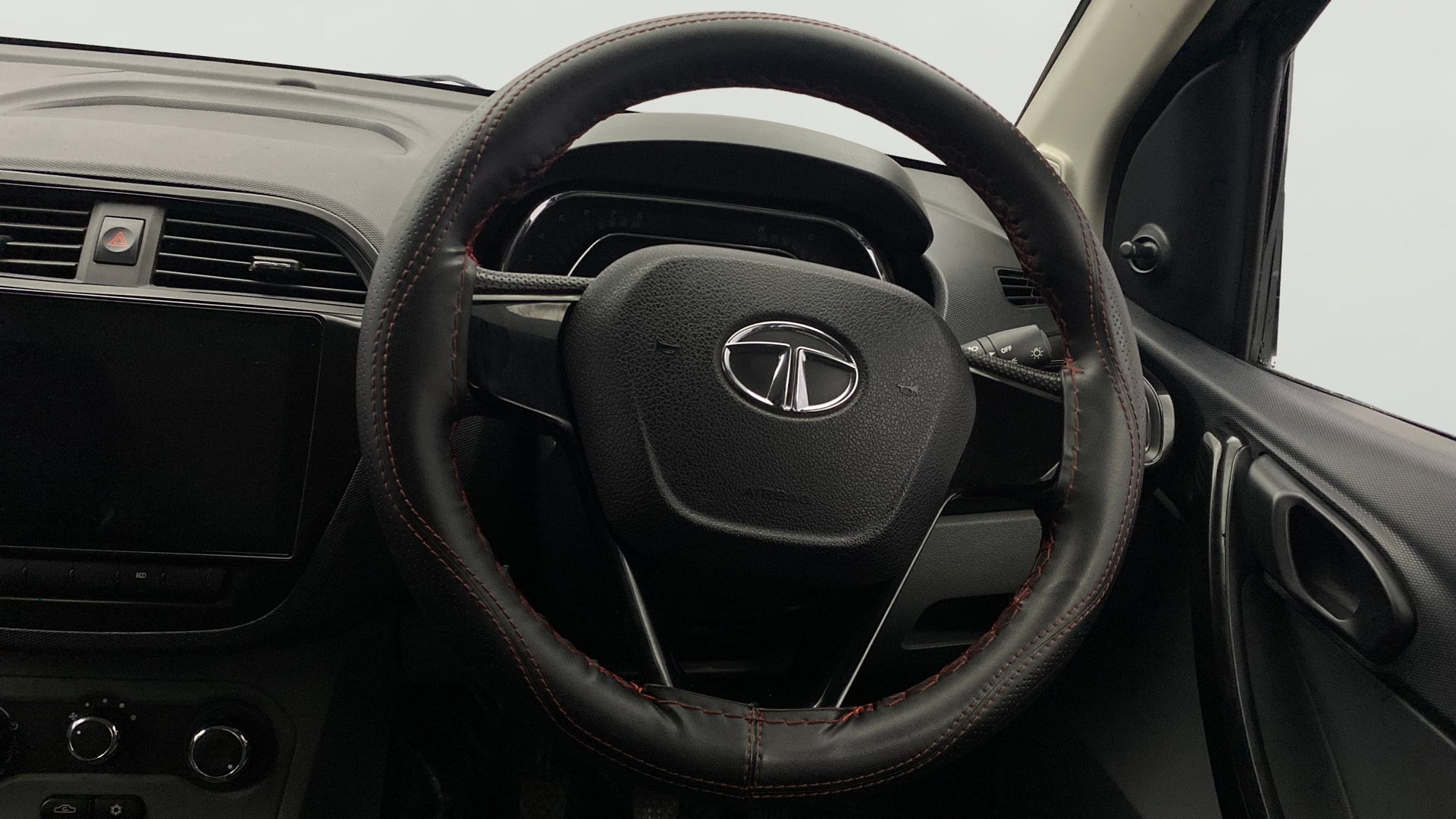View 2020 Tata Tigor XE Diesel Image 20 Used 2020 Tata Tigor XE Diesel Image 20