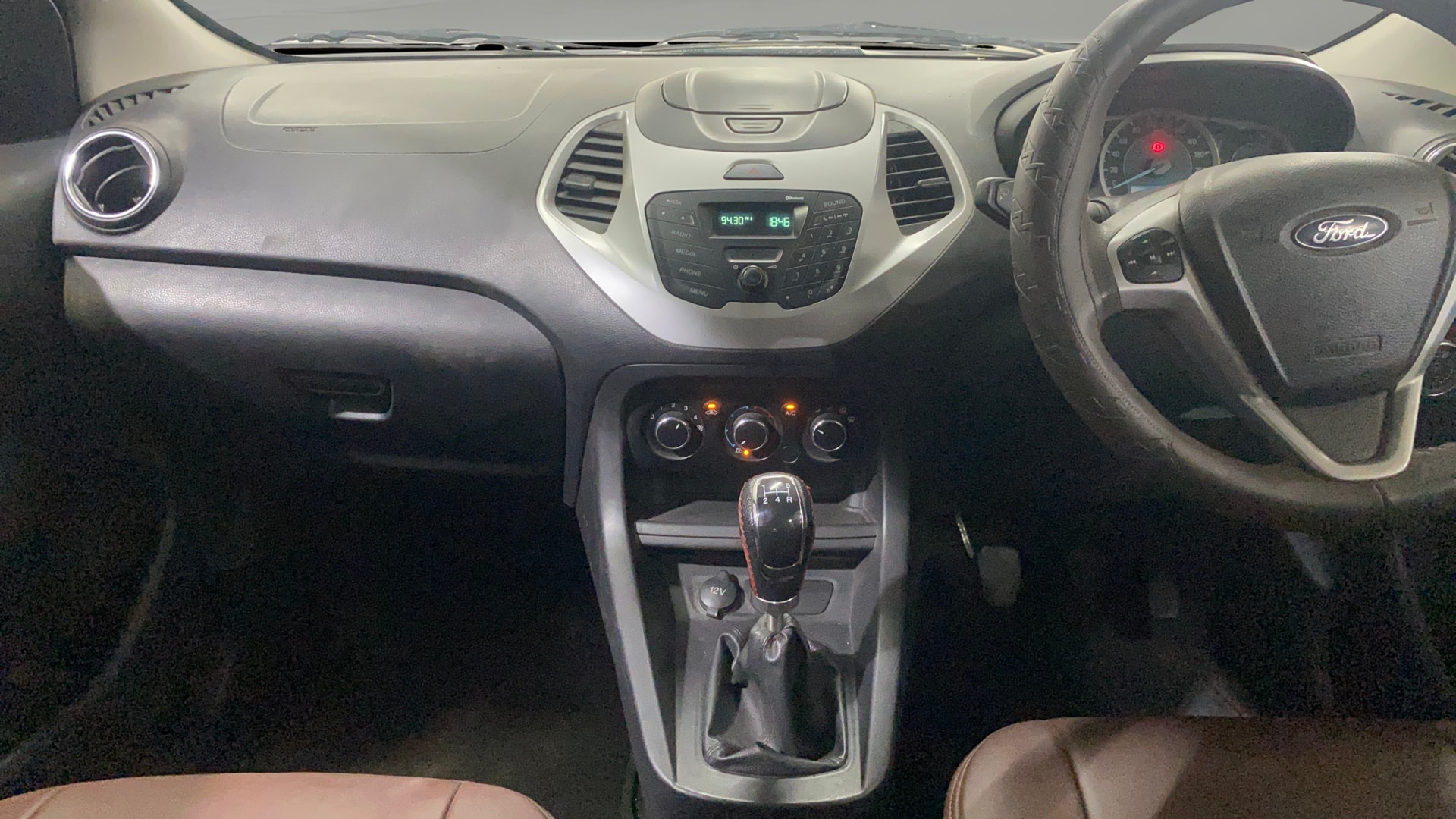View 2016 Ford Figo Aspire 1.2P Ambiente MT BS IV Image 17 Used 2016 Ford Figo Aspire 1.2P Ambiente MT BS IV Image 17
