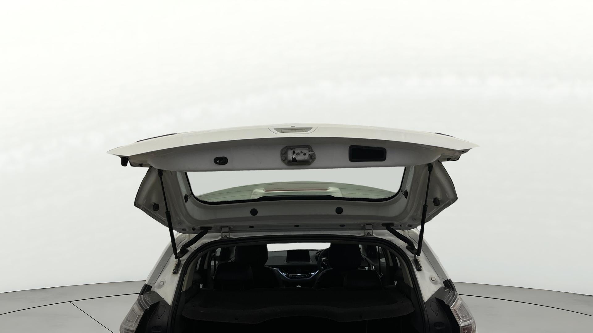 View 2018 Tata Nexon Revotron XE Image 16 Used 2018 Tata Nexon Revotron XE Image 16