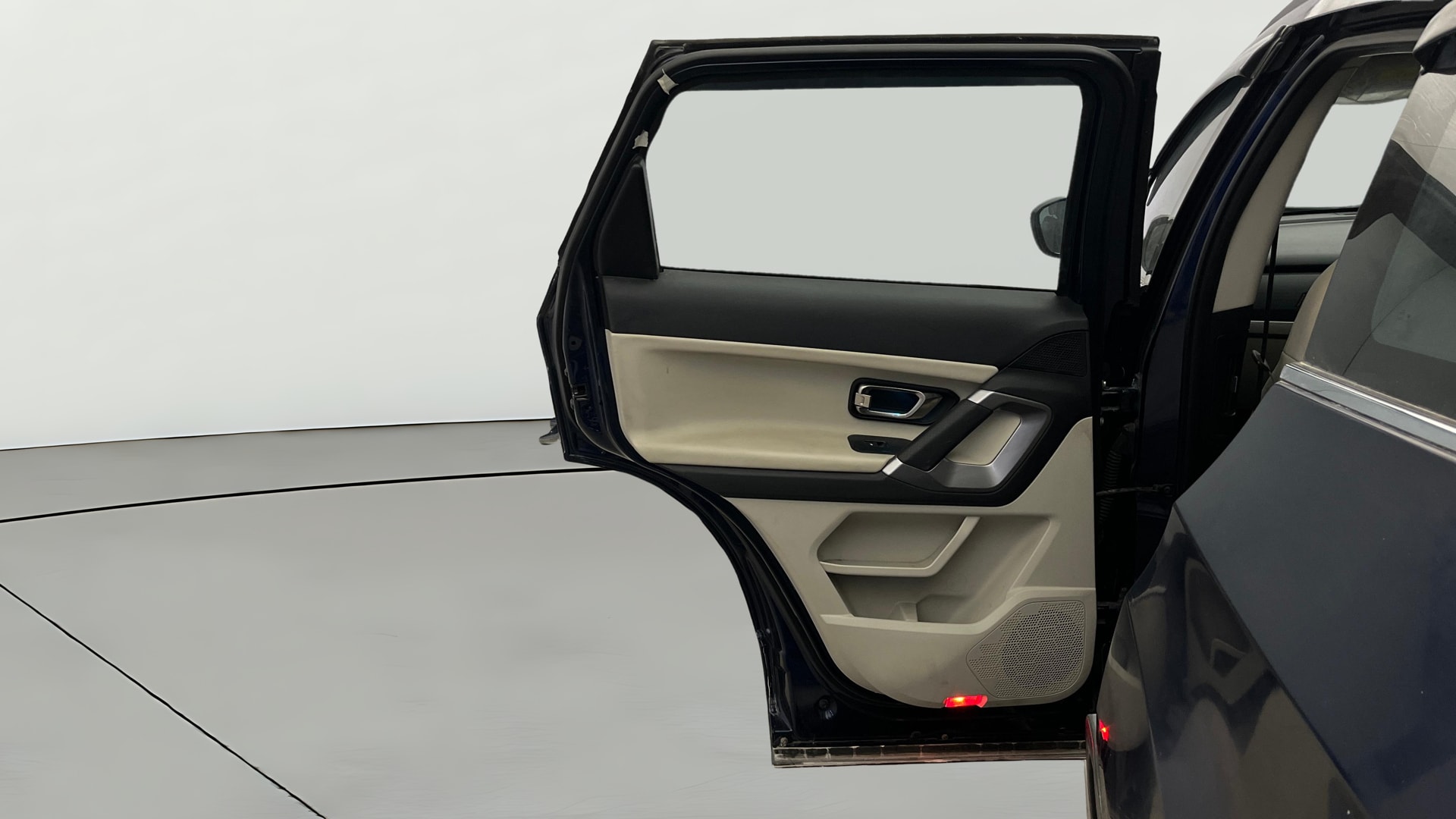 View 2021 Tata Safari XZ Plus Image 16 Used 2021 Tata Safari XZ Plus Image 16