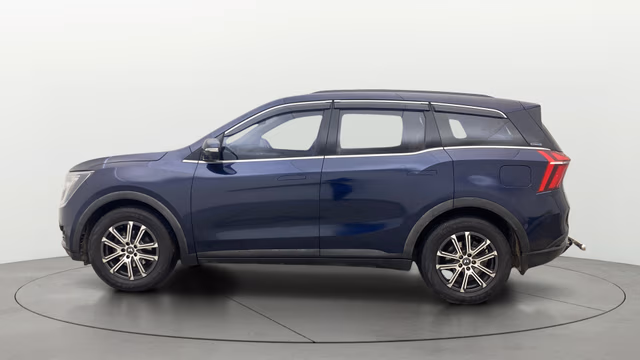 View Mahindra XUV700 Image 28 Used Mahindra XUV700 Image 28