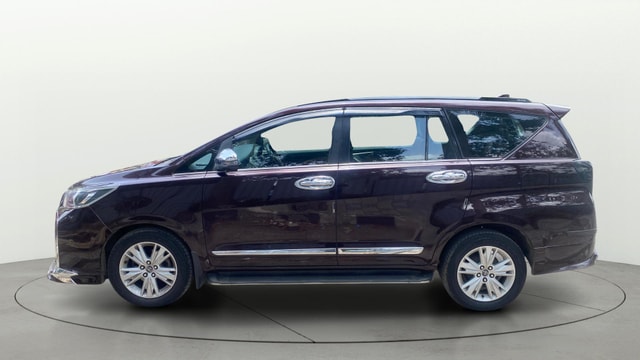 View Toyota Innova Crysta Image 5 Used Toyota Innova Crysta Image 5