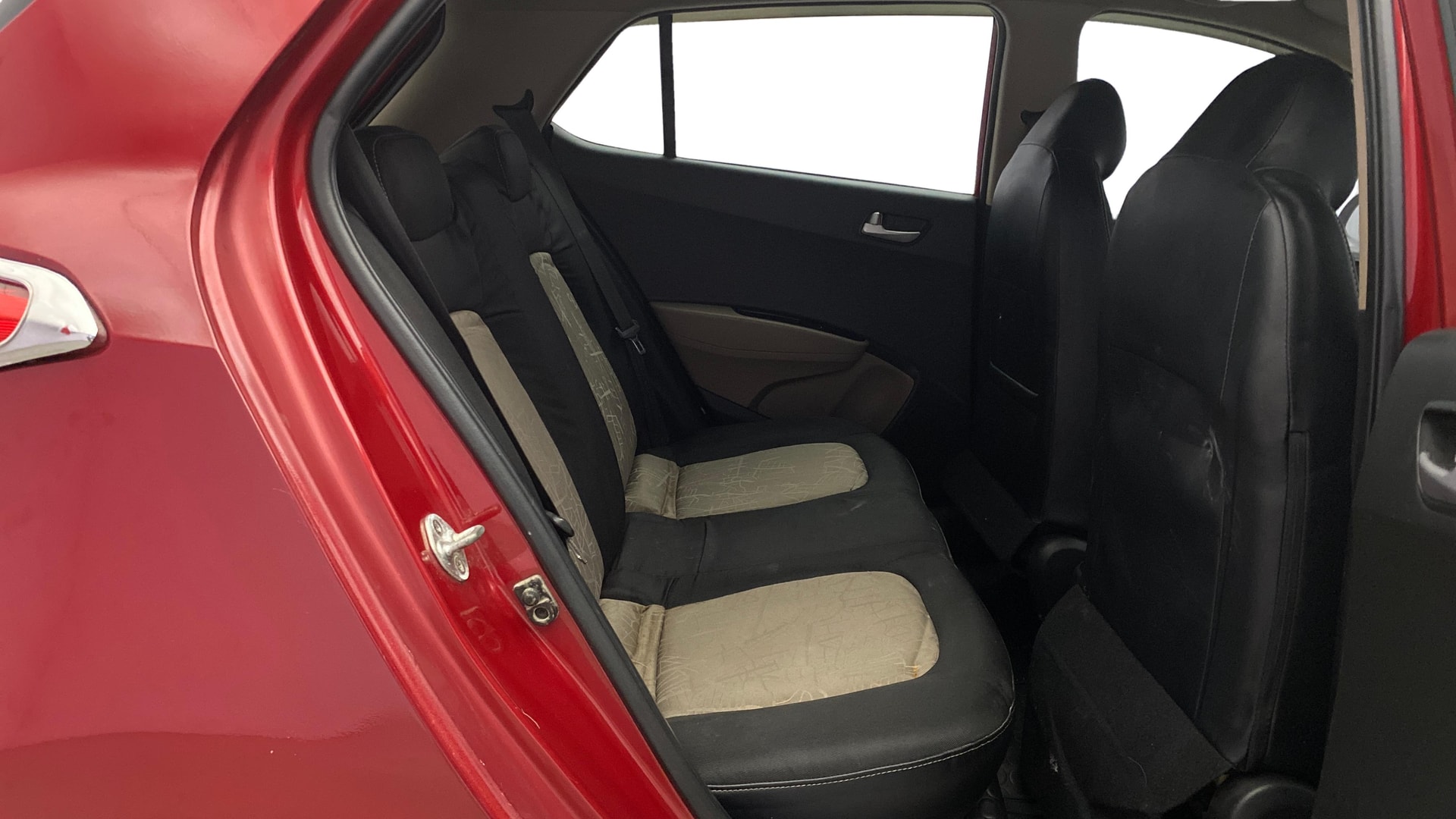View 2017 Hyundai Grand i10 1.2 Sportz Petrol AT Image 29 Used 2017 Hyundai Grand i10 1.2 Sportz Petrol AT Image 29