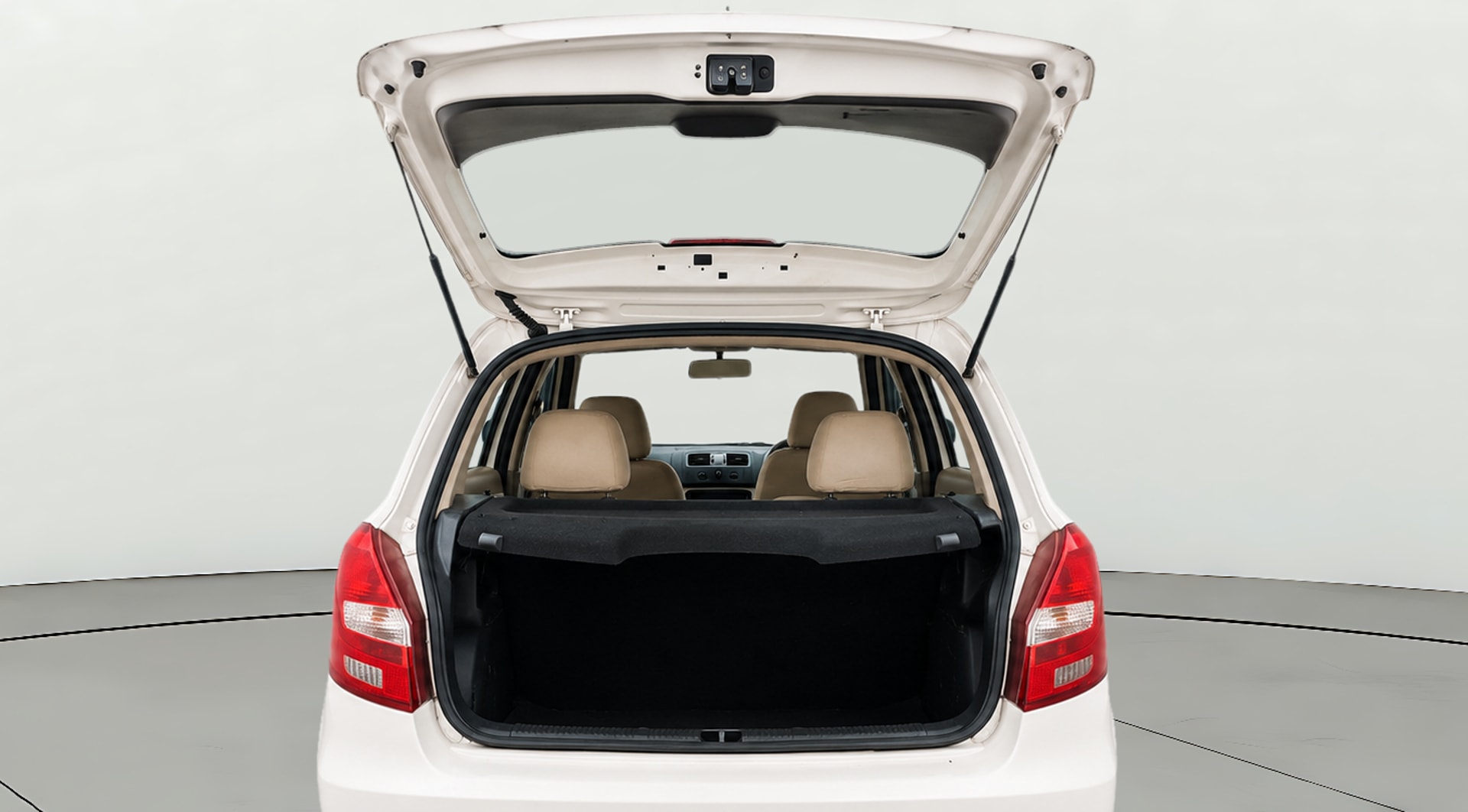 View 2013 Skoda Fabia 1.2 Ambition Diesel Image 16 Used 2013 Skoda Fabia 1.2 Ambition Diesel Image 16